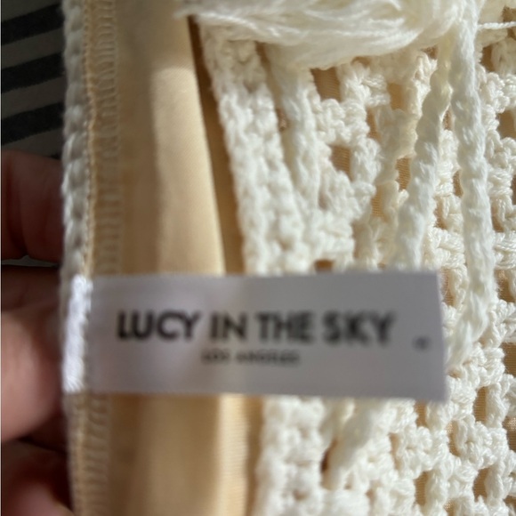 Lucy in the Sky crochet cream skirt size small -sold out in stores - Picture 5 of 5